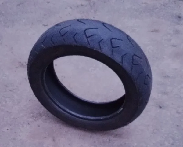 Pneu arriere brigestone honda 1500 gl 180/60/16 - Équipements Moto - Crépy-en-Valois (60800)