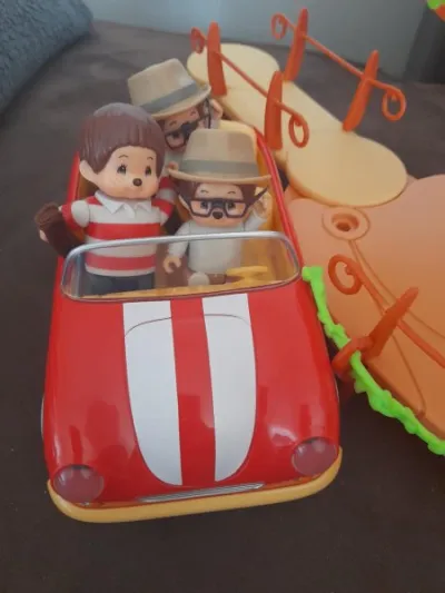 Maison cabane des monchichi + voiture + personnags - photo 3