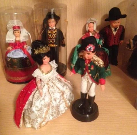 Lot de poupées folkloriques - Collection - Meaux (77100)