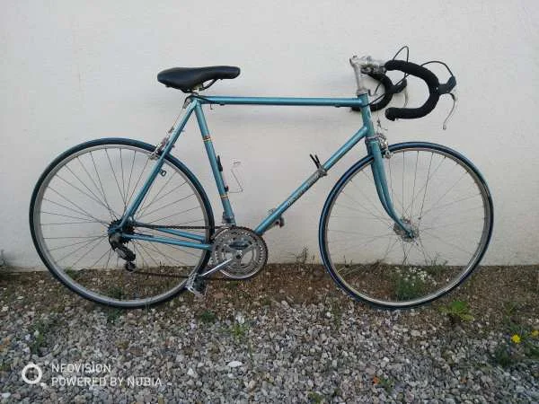 Vélo de course - Vélos - Fréjus (83600)