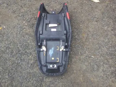 Selle perso triumph 600 tt 2001 - photo 3