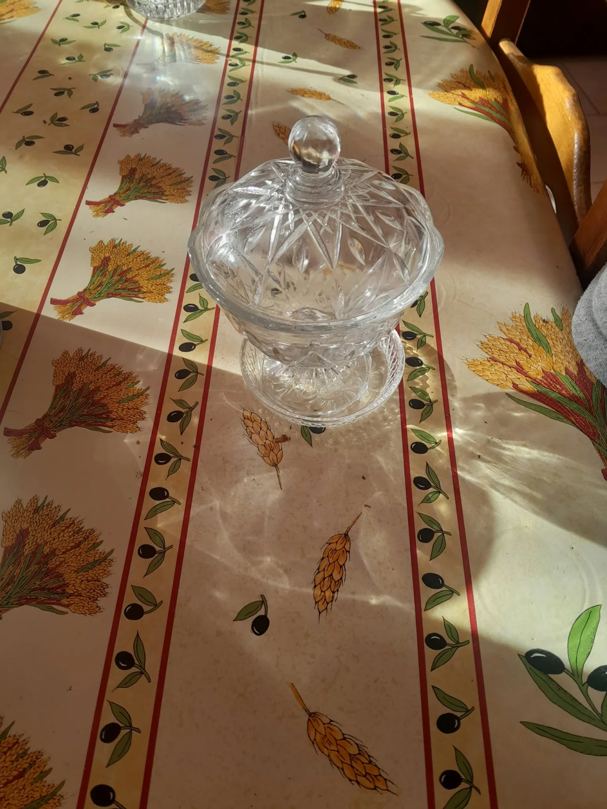 Sucrier / Bonbonniere sur pied Avec soucoupe - Arts de la Table - Saint-Satur (18300)