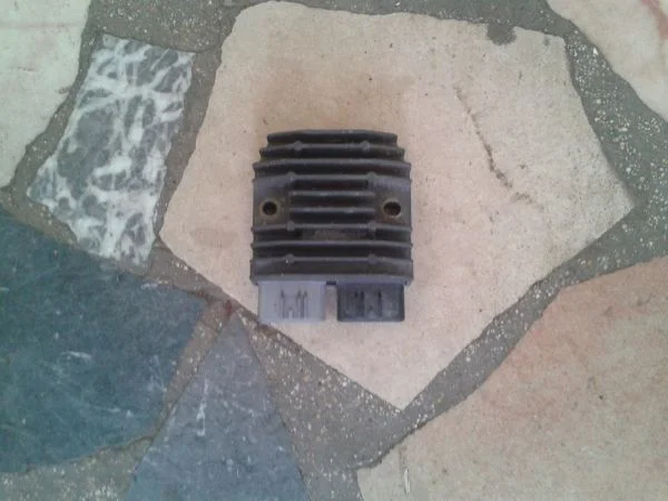 Régulateur yamaha fjr 1300 2007 - Équipements Moto - Nancy (54000)