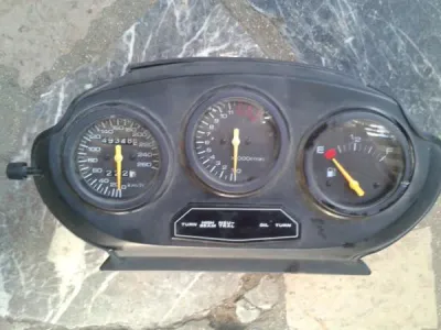 Tableau de bord suzuki 600 gsxf 1998 - Équipements Moto - Nancy (54000)