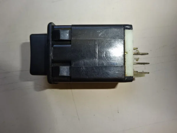 Interrupteur de verrouillage porte maserati quattr - Équipements Auto - Nice (06000)