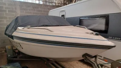 Glastron sierra 177 - Bateaux