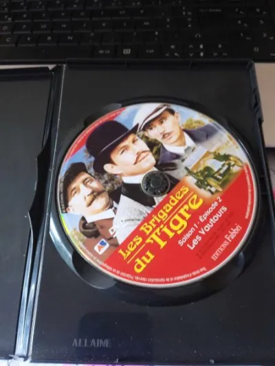 Dvd " les brigades du tigre " - photo 3