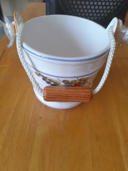 Cache pot forme seau a suspension - Décoration - Saint-Satur (18300)