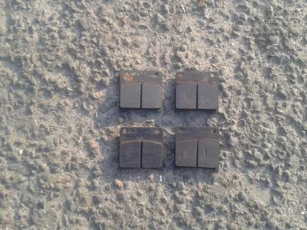 Plaquettes de freins avant suzuki 750 gsxf 1996 - Équipements Moto - Verberie (60410)