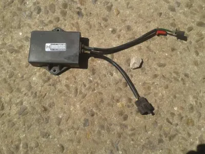 Boitier cdi suzuki 1100 gsxr 1988 - photo 2