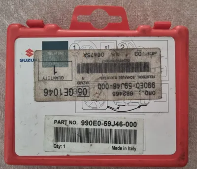 JEU ECROUS ANTIVOL SUZUKI - photo 2