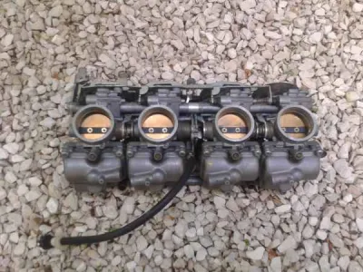 Rampe carburateur honda 900 cbr 1996 - Équipements Moto - Le Mans (72000)