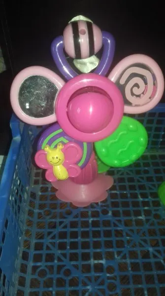 Hochet fleur ventouse 1er age - Jeux & Jouets - Saint-Satur (18300)