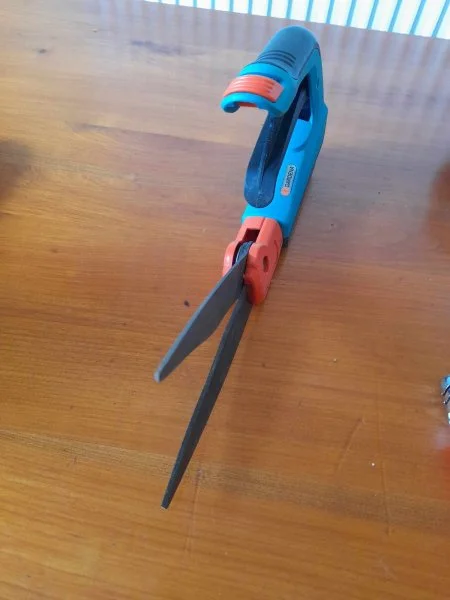 Cisaille a gazon gardena - orientable - Collection - Saint-Satur (18300)