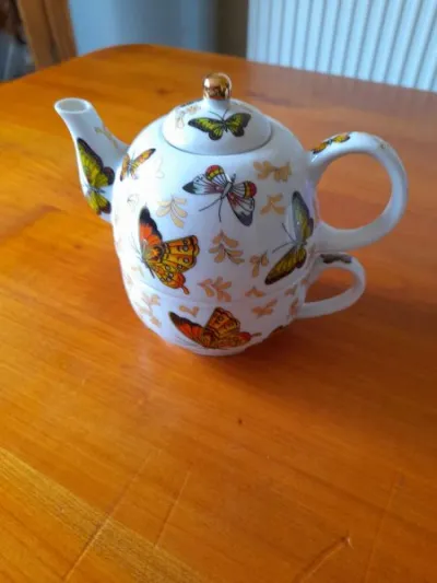 Ensemble petite théière et tasse en porcelaine - photo 2