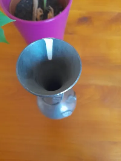 Ancien vase soliflore en étain - photo 4