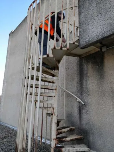 Escalier colimaçon métallique - Bricolage - Remoulins (30210)