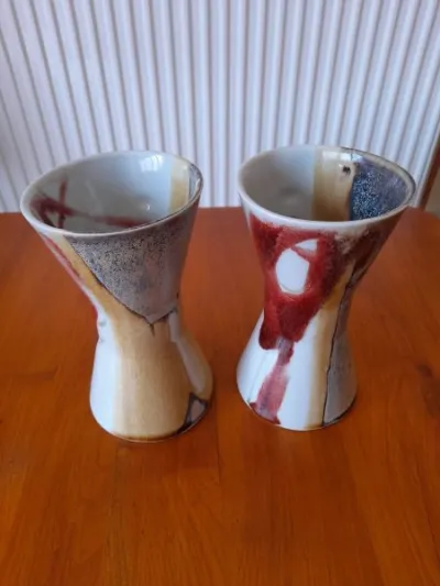 2 grandes chopes type mugs céramique signées - photo 4