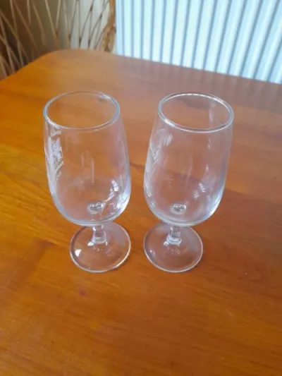 Lot 2 verres publicitaires pineau des charentes - photo 3