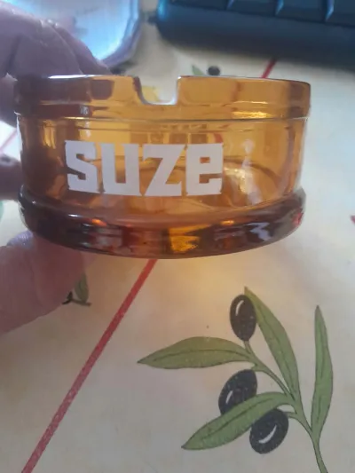 Ancien Cendrier publicitaire en verre Suze - Arts de la Table