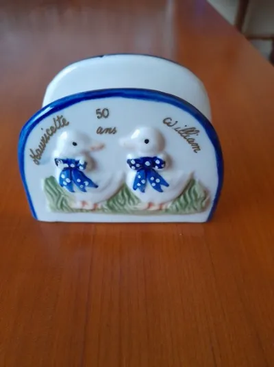Porte éponge céramique "mauricette william 50 ans - Collection - Saint-Satur (18300)