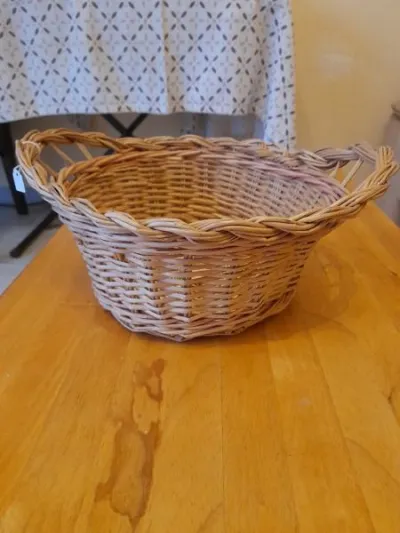 Panier en osier à anse - Décoration - Saint-Satur (18300)