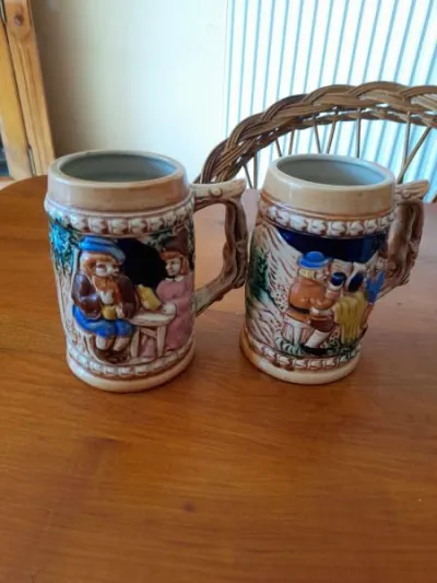 2 chopes à bière en grès - - Collection - Saint-Satur (18300)