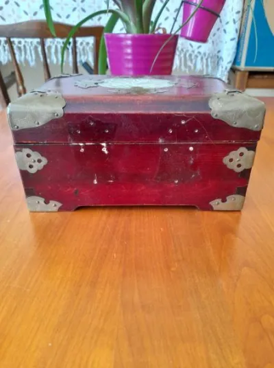 Boite à bijoux en bois et laiton - photo 4