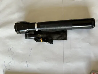 🔦spéciale longue lampe torche + une mini Mag -lit - photo 3