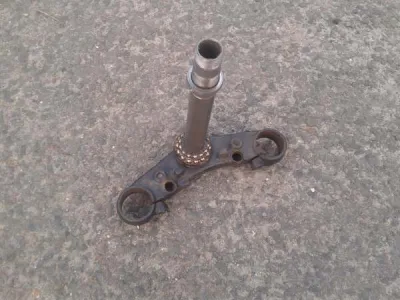 Tés de fourche inférieur honda 600 hornet 2004 - photo 3