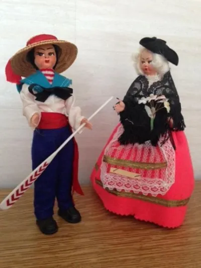 Lot de poupées folkloriques - photo 3