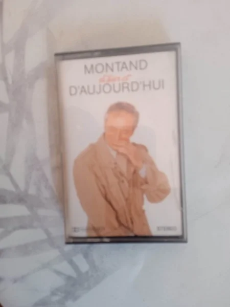 Cassette audio "yves montand " - CD, DVD & Vinyles - Saint-Satur (18300)