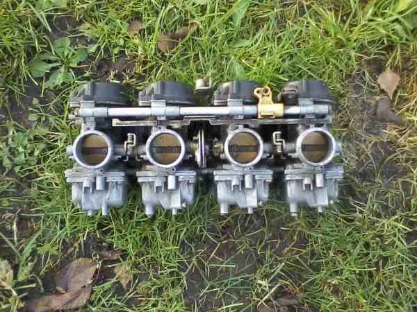 Rampe carburateur yamaha fzr 1000 exup 1994 - Équipements Moto - Le Pré-Saint-Gervais (93310)