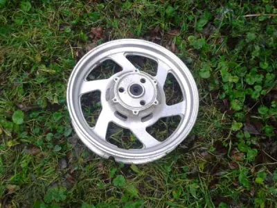 Roue avant yamaha 750 fzx fazer 1991 - Équipements Moto