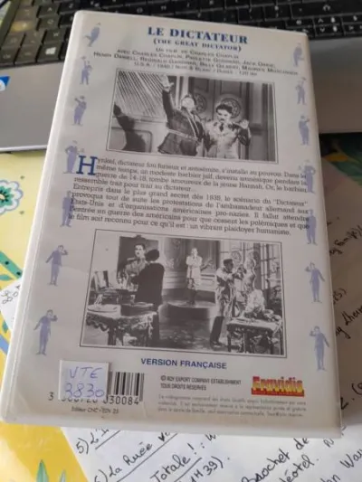 Cassette vhs " le dictateur " - photo 3