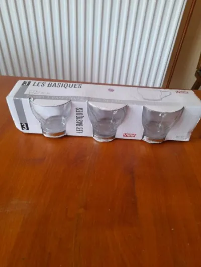 Lot 3 tasses en verres - anses métal - photo 2