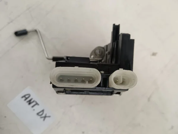 Serrure de porte avant droite maserati 3200 gt/420 - Équipements Auto - Nice (06000)