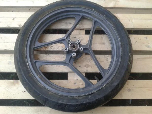 Roue avant suzuki 750 gsxr 1987 - Équipements Moto - Villiers-le-Bel (95400)