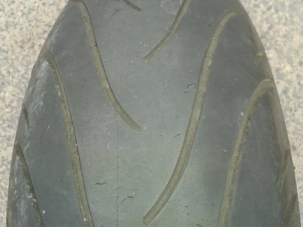 Pneu arriére michelin pilote 180/55/17 - Équipements Moto - Verberie (60410)