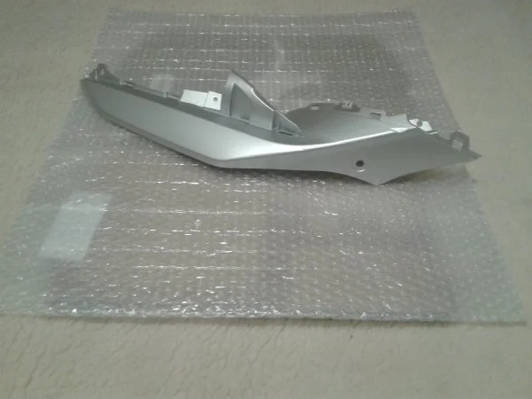 Demi carénage droit suzuki 1000 gsxr k12 2012 - Équipements Moto - Compiègne (60200)