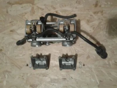 Rampe carburateur kawasaki 500 gpz 2001 - photo 2