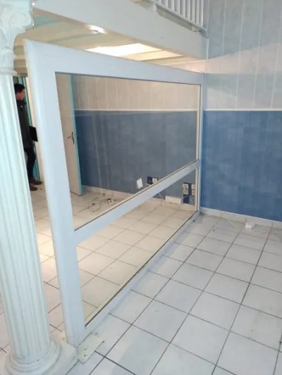 Cloison de séparation mobile vitrée pvc plexiglass - photo 3