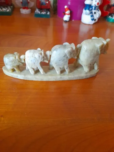 Ribambelles de 4 éléphants en pierre - photo 3