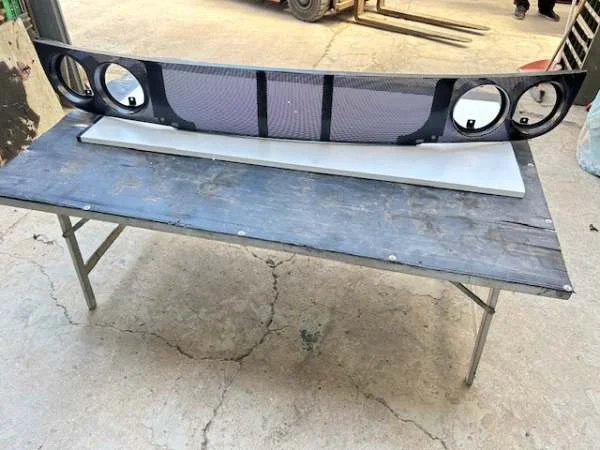 Panneau de calandre arrière type percé ferrari 360 - Équipements Auto - Nice (06000)