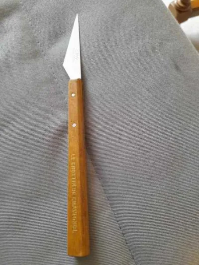Veritable couteau pour crotin de chavignol - Collection - Saint-Satur (18300)
