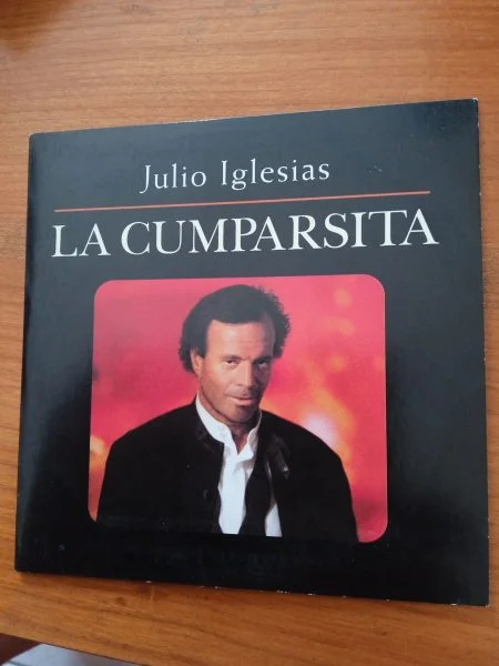Cd " julio iglesias " - CD, DVD & Vinyles - Saint-Satur (18300)