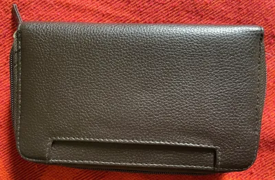 Portefeuille avec porte cartes et porte clés - photo 4