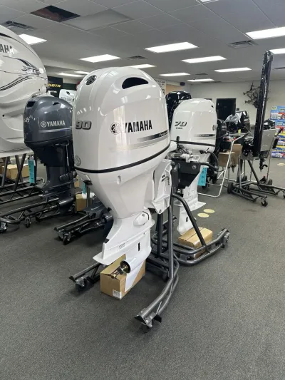 Moteur hors-bord Yamaha F90LB2 ES Blanc Perle 2025 - Bateaux - Illzach (68110)