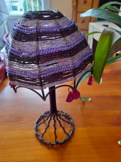 Porte-bougie perlé en métal forme lampe de chevet - photo 3