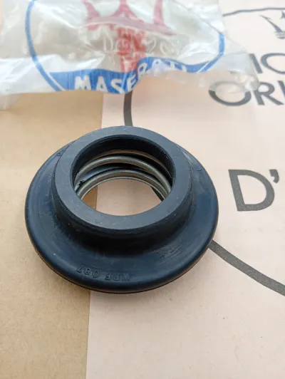 Bague d'étanchéité de pompe à eau Maserati Merak - photo 4